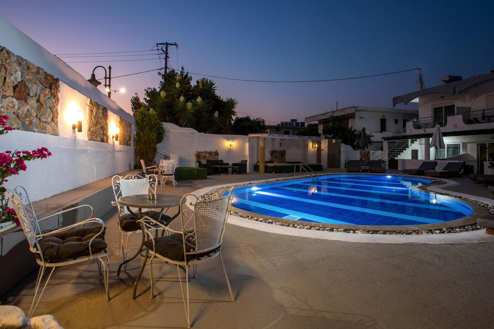 Toula'S Apartments Faliraki Buitenkant foto